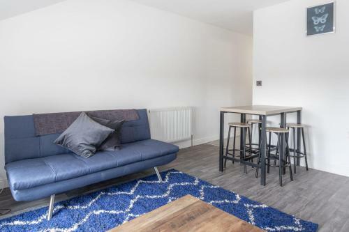 Lovely 2 Bed Apartment Close To City Centre