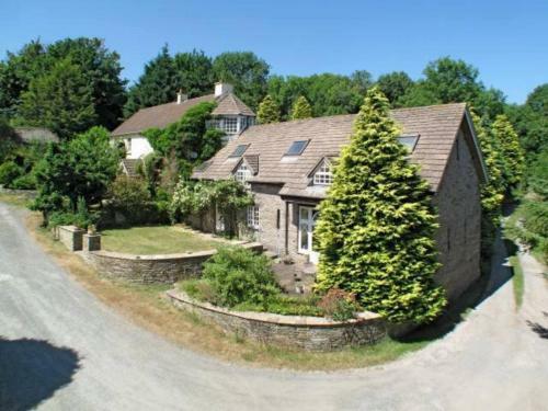Beautiful 6-bed Home In Brecon