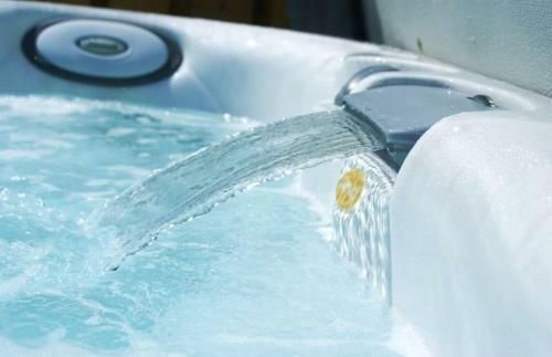 Oak Cottage Hot Tub