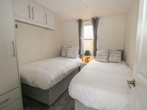 Albatross Lodge