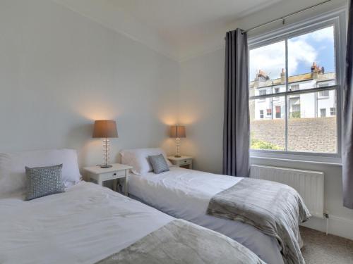 Luxurious Apartment Near Brighton Near Sea