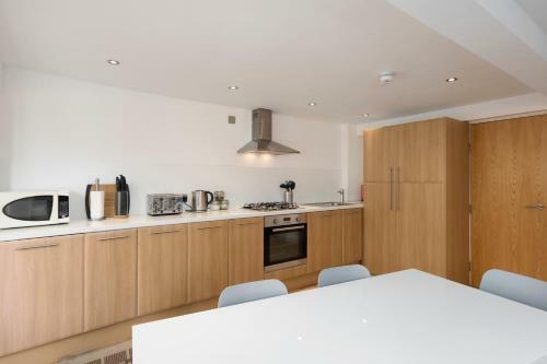 Trafalgar House Apartment Two