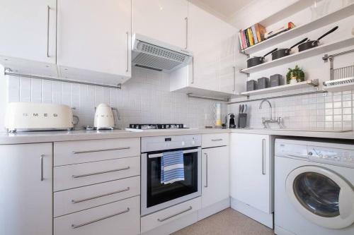 The Perfect One Bedroom Apartment!