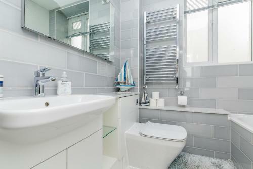 Direct Sea View 1 Bed Room Apartment