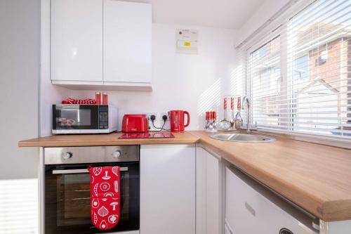 Brand New Studio Apartment With Parking