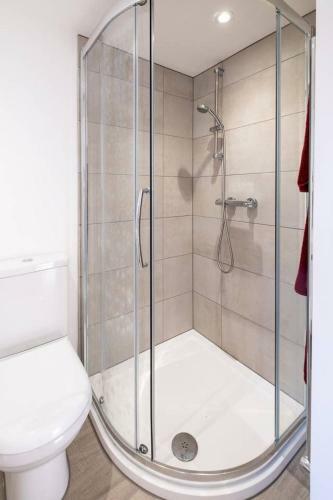Brand New Studio Apartment With Parking