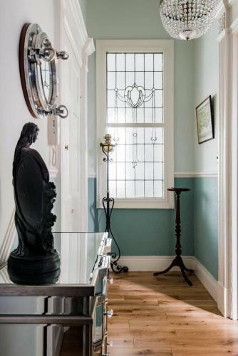 Classic Elegance - Regency Apartment With Period Features