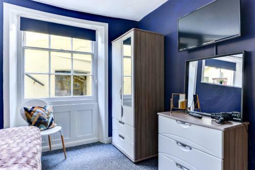 2 Bedroom Cosy Apartment, Powis Square - Brighton