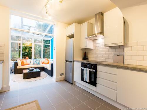 *new* Luxury 3bdr Property W/conservatory & Garden