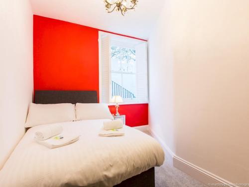 *new* Luxury 3bdr Property W/conservatory & Garden