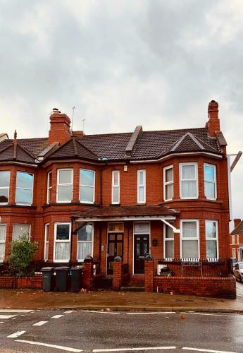 Mycityhaven - Stylish & Flexible Shirehampton Apartment