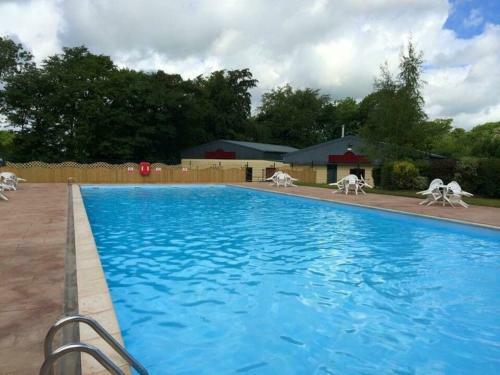 Glan Gwna Upper Lakeside Chalet Dog Friendly