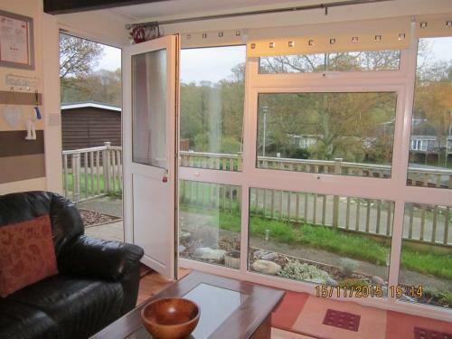 Glan Gwna Upper Lakeside Chalet Dog Friendly