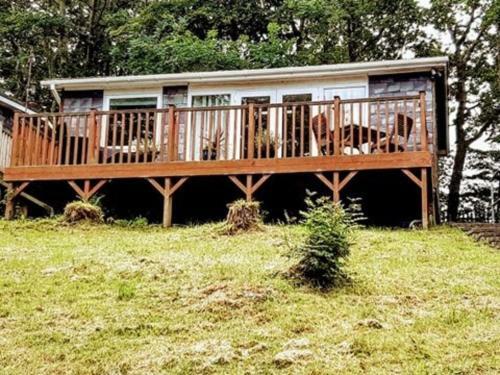 Inviting 2-bed Cabin In Caernarfon