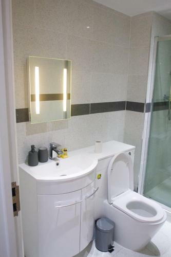 The Elm Serviced Apartments Camberley