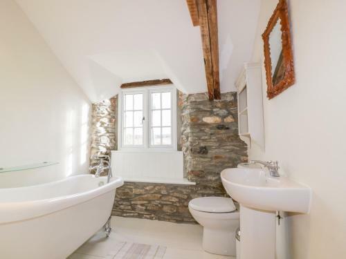 Hallgarden Farmhouse