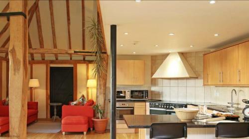 Great Higham Barn And Cottages