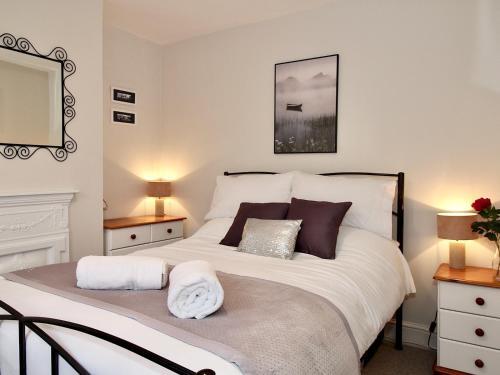 Spacious Country Cottage In Historical Canterbury