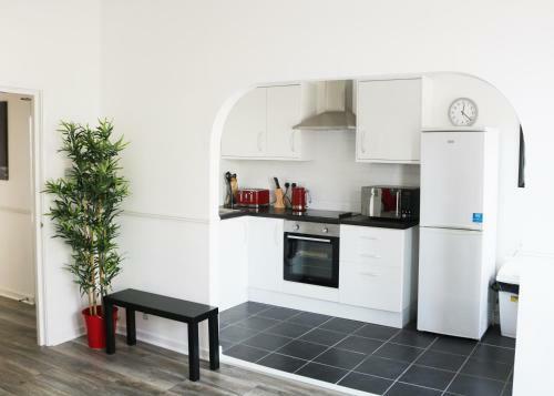 3 Fitzhamon Embankment Apartments