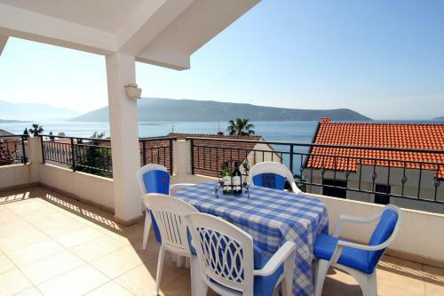 Nikic Apartments