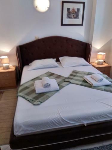 Apartments Laros