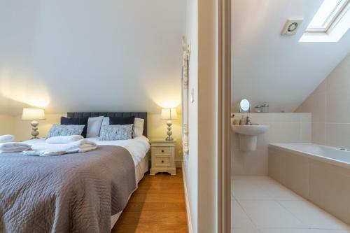 9 Fernhill Penthouse