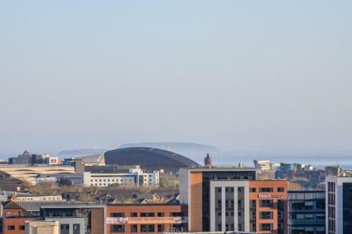 Apartamento Skyline, By T? Sa - Stay Central With Free Parking