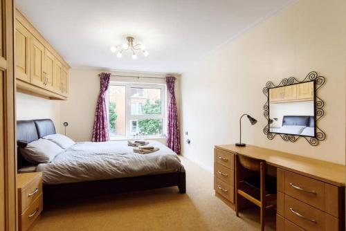 Apartamento Stunning 2bd - Cardiff Bay Walk Central, Sleeps 6