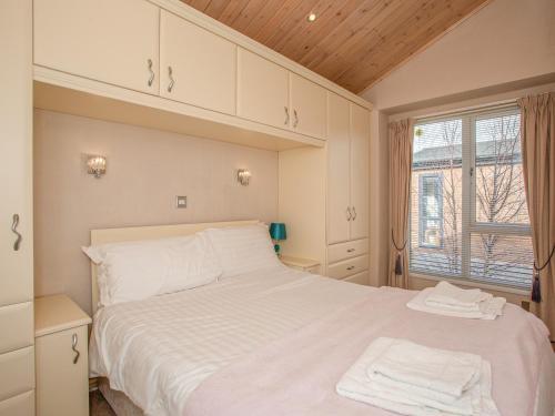 Sherwood 12 (Gold 2 Bedroom)
