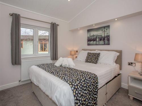 Sherwood 12 (Gold 2 Bedroom)