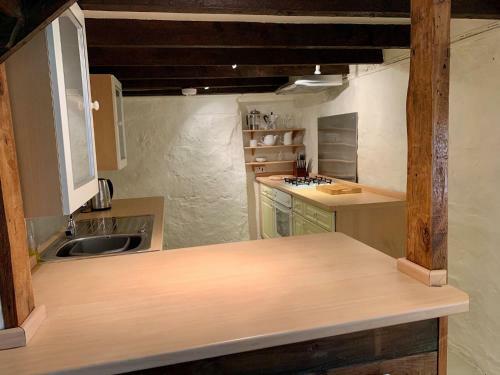 Agroturismo Beananach Cottage, Rustic Charm And Simple Living
