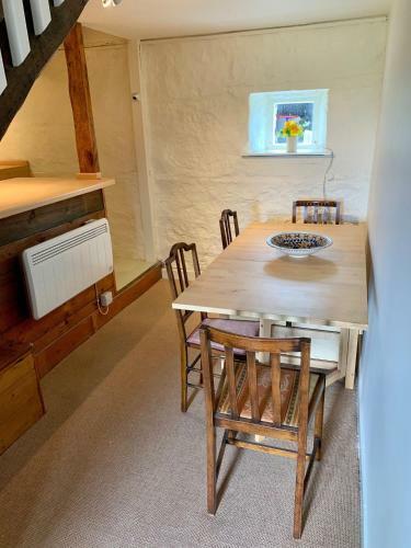 Agroturismo Beananach Cottage, Rustic Charm And Simple Living
