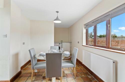 Cosy 2 Bed Cottage Cawston Norwich