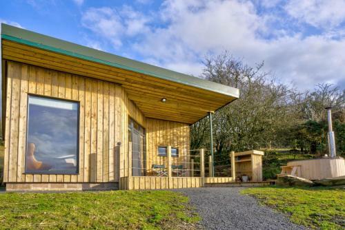 Knowe Lodge