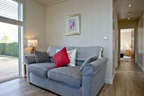 Cedar Lodge, Strawberryfield Park