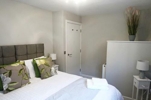 3 The Mews Montpellier