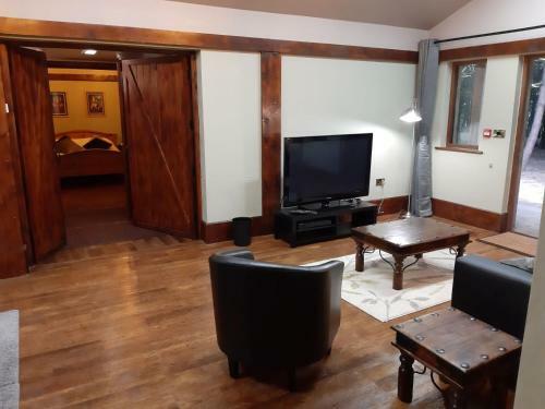 Villa Wyldwood Lodge