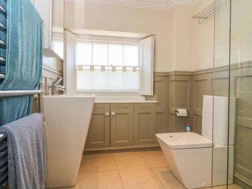 4 Maidens Row