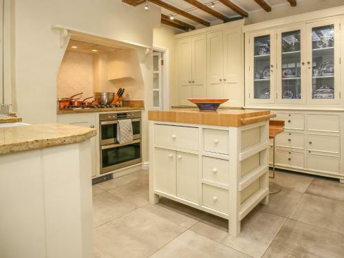4 Maidens Row