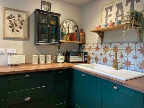 Apartamento New - Private En-suite Studio In Cobham