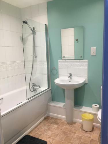 Impeccable 2-bed House In Colwyn Bay