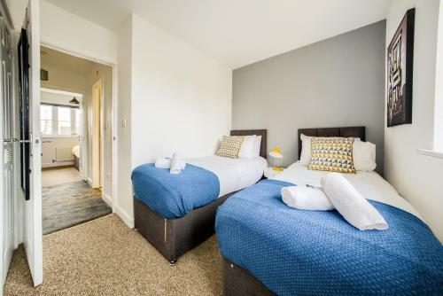 Cosy House ? Ricoh ? M6 ? Sleeps 6 ? Empower Homes