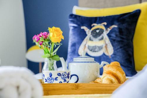 Cosy House ? Ricoh ? M6 ? Sleeps 6 ? Empower Homes