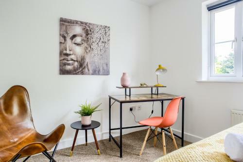 Cosy House ? Ricoh ? M6 ? Sleeps 6 ? Empower Homes