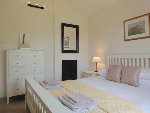 West Henstill House, Crediton
