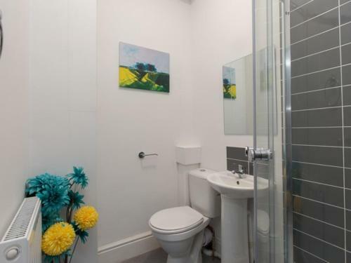 Hostal Townhouse @ 166 Ruskin Road Crewe