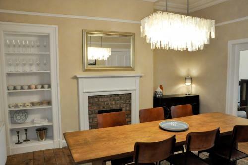 Villa Cranford Holiday House