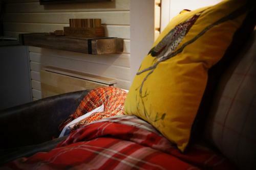 Majors Lodge - Culdees Castle Estate Glamping
