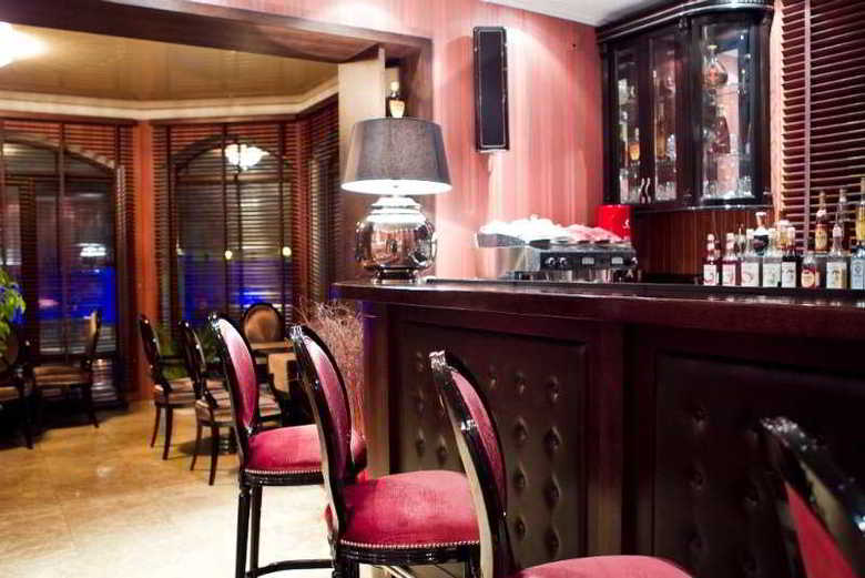 Diplomat Club Hotel