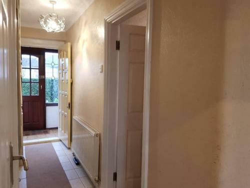 Beautiful 3-bed House In Dagenham
